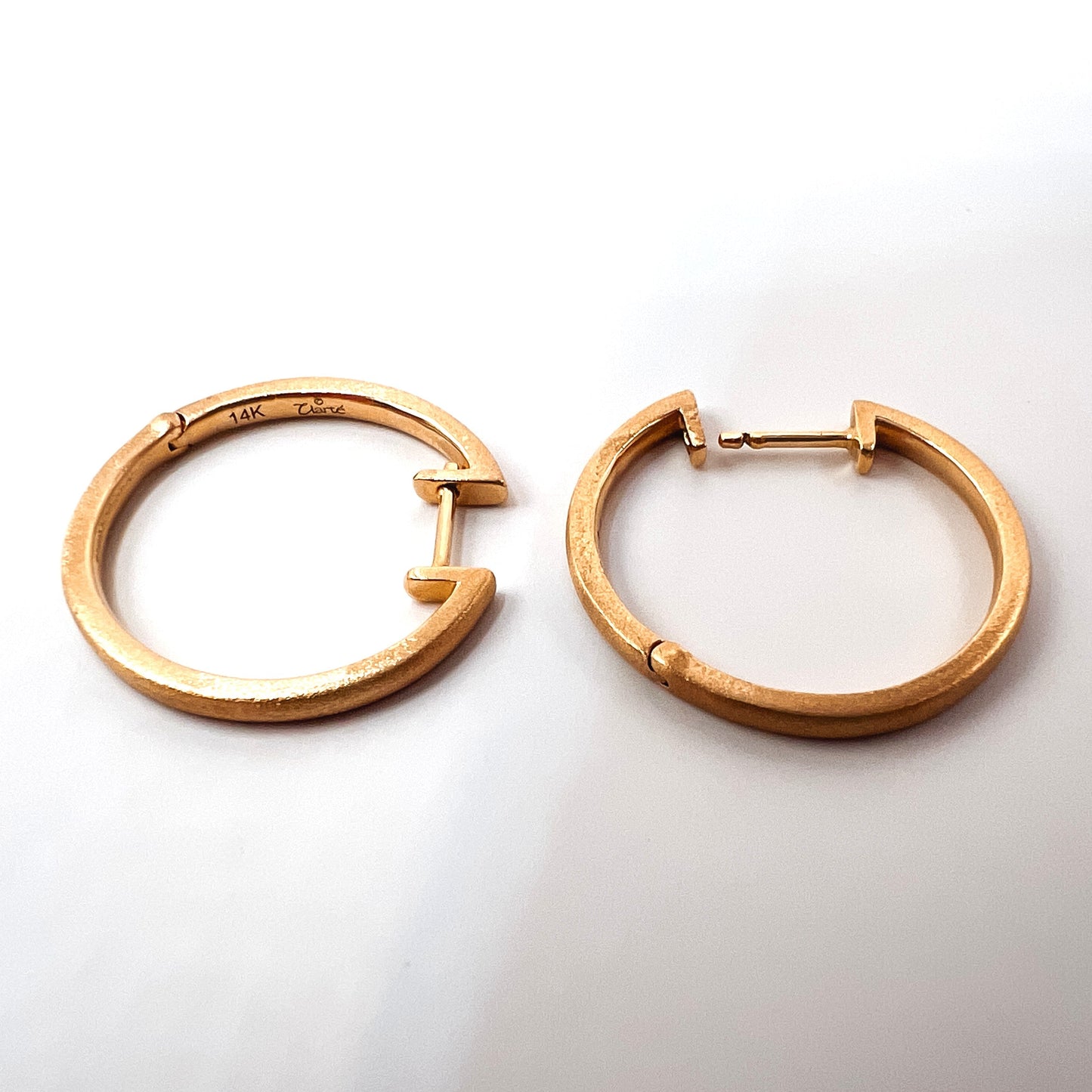 "Nyra" 14K Hoop Earrings Clarté