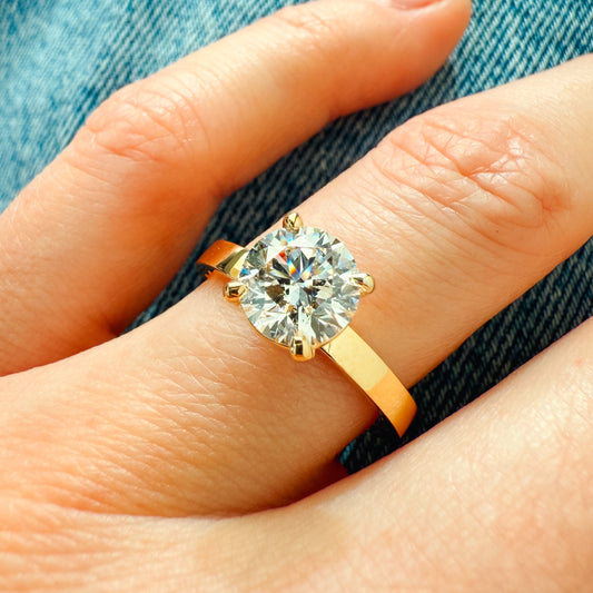 Luna Engagement Ring - 1.61ct Lab-Grown Round Diamond in 18K Gold