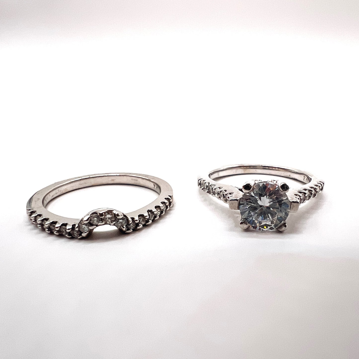 Roset 14K White Gold Wedding Set
