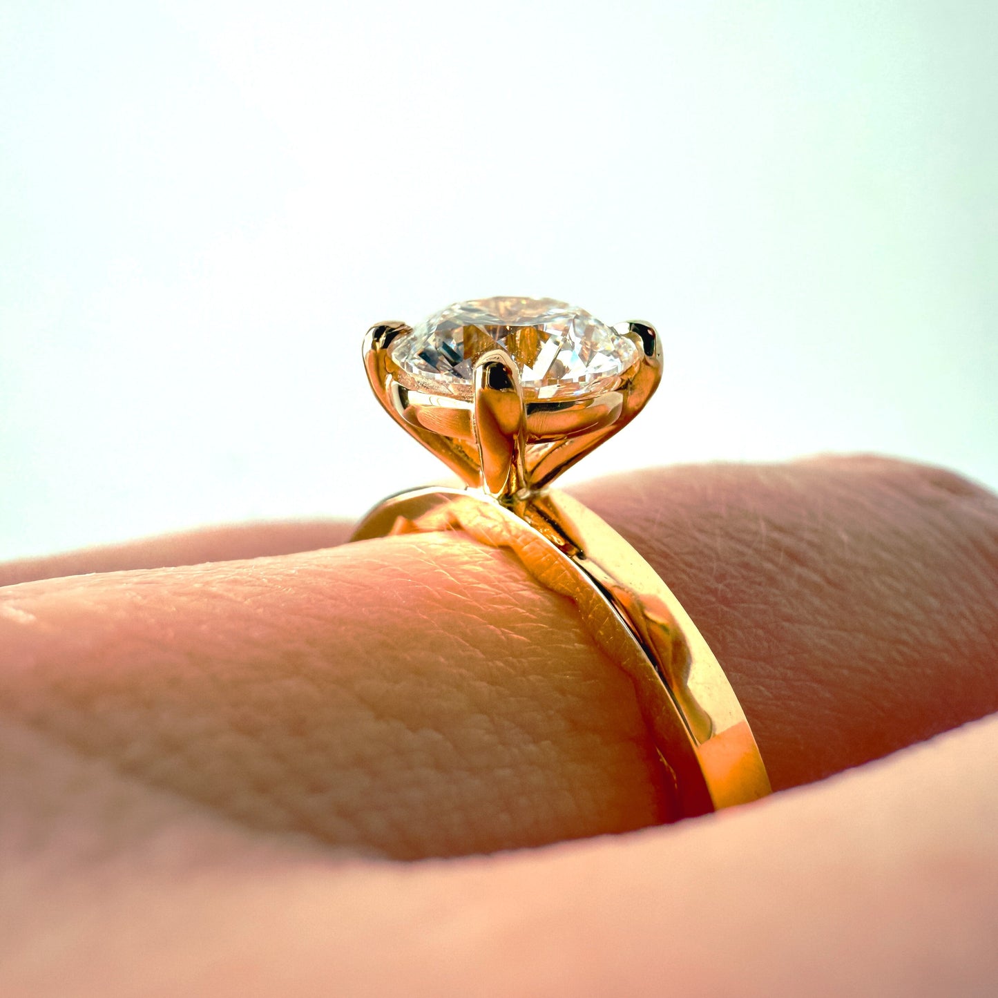 Luna Engagement Ring - 1.61ct Lab-Grown Round Diamond in 18K Gold Noam Carver