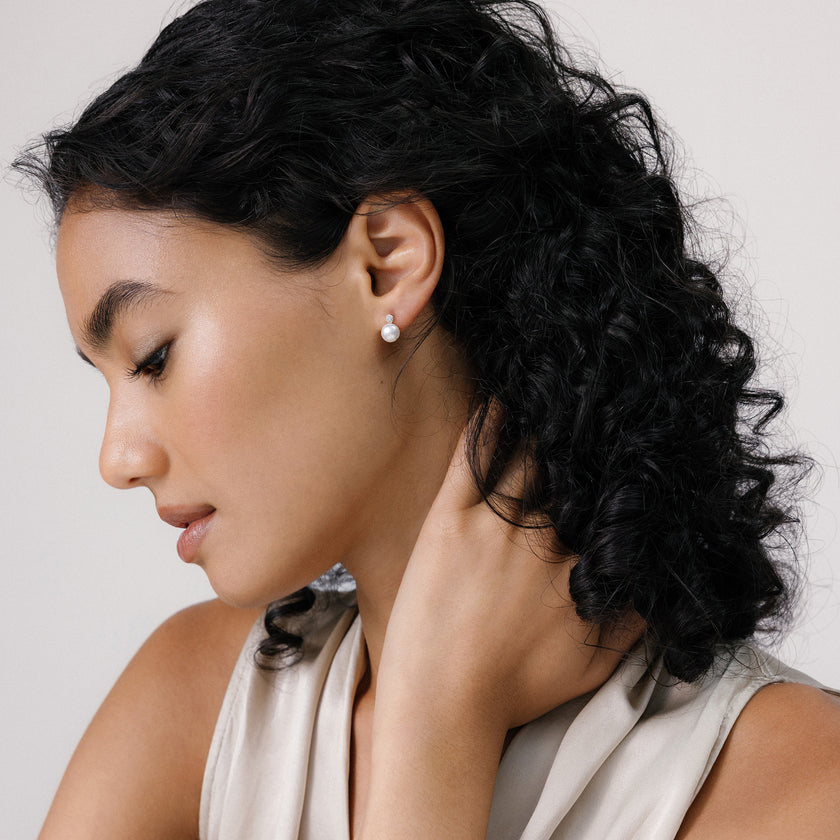 H&B Accent Pearl Studs