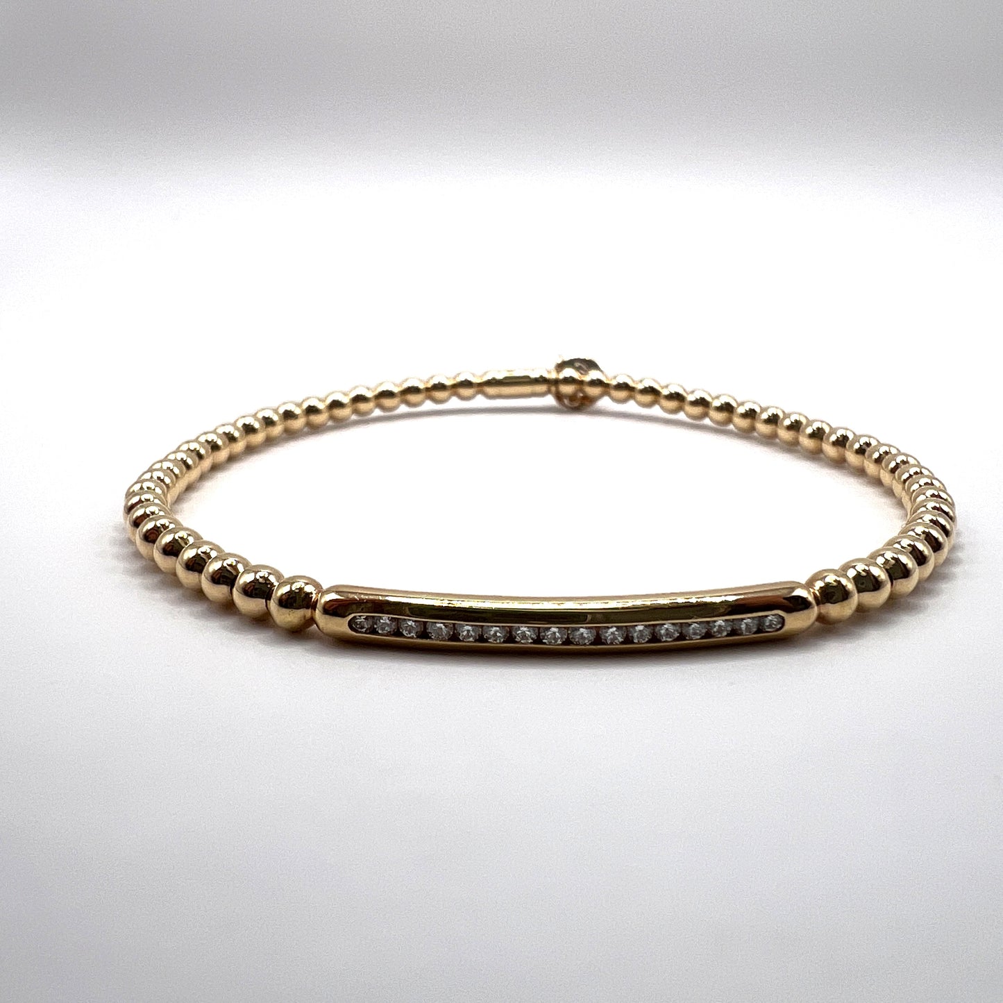 Hulchi Belluni - 18K Gold and Diamond Stretch Bracelet