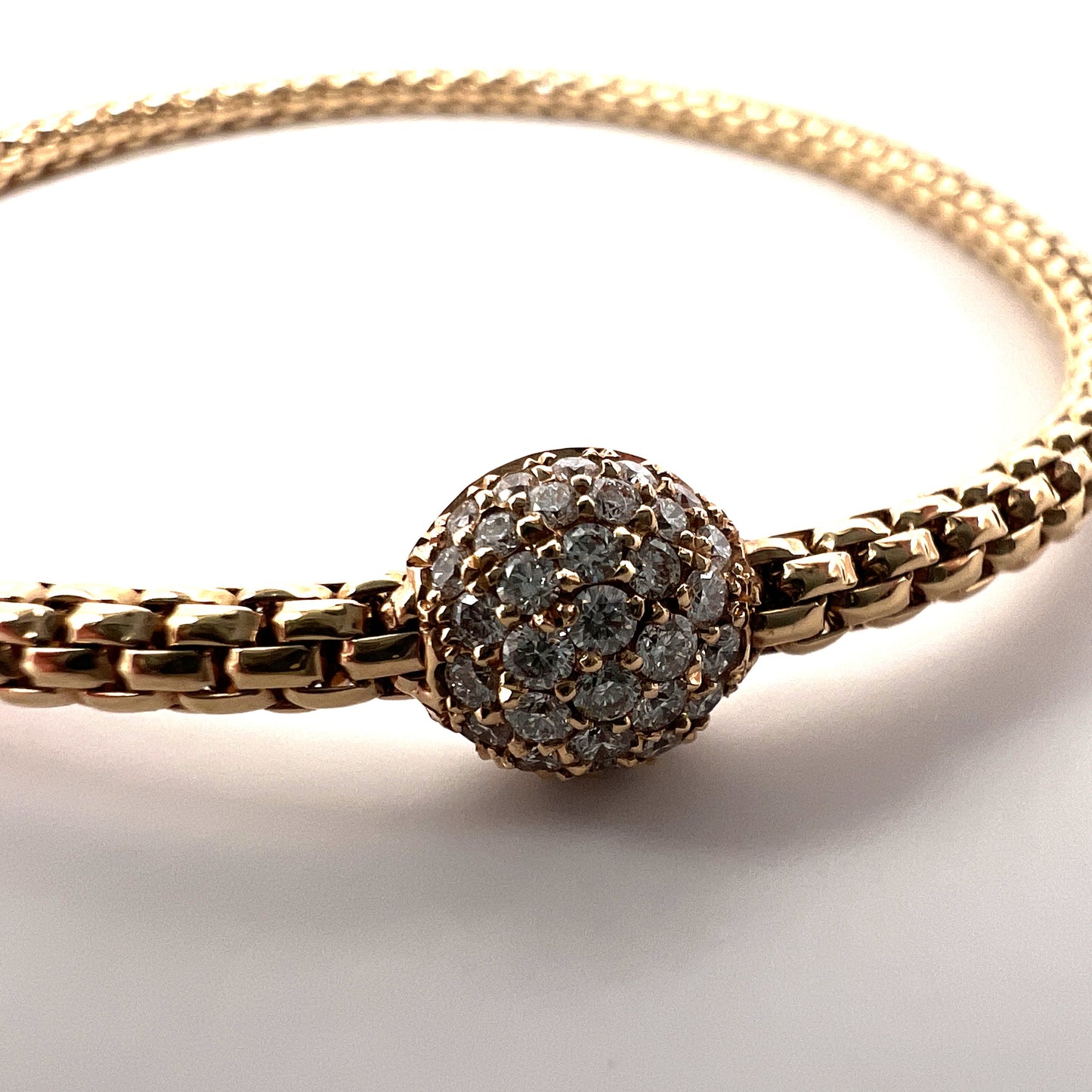 Hulchi Belluni - Pave Diamond Stretch Bracelet