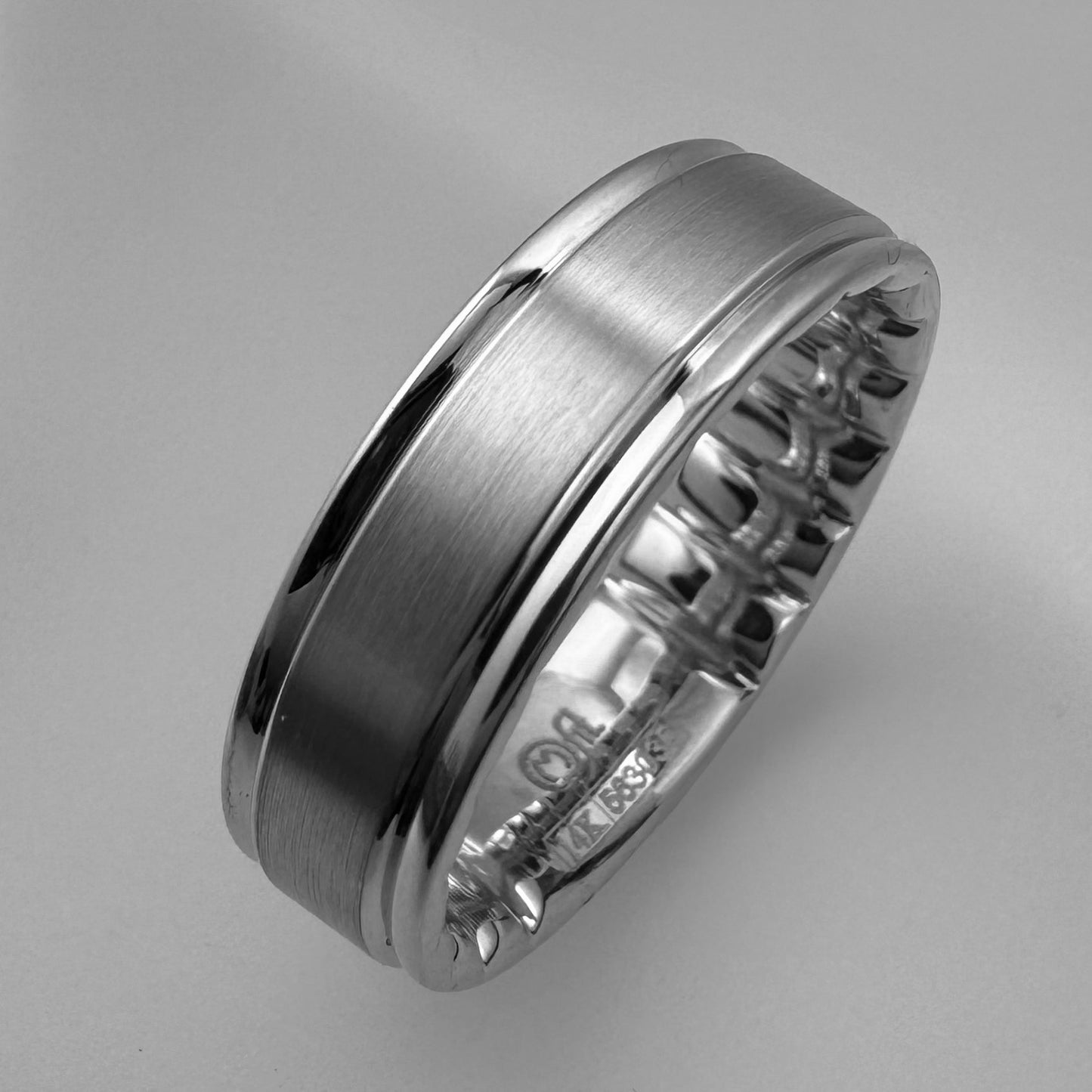 MFit 14K White Gold with Black Rhodium Band MF-002W65 Crown