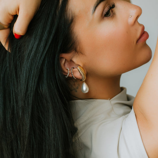 Roset DRIP "Elizabeth" Pearl Ear Cuff