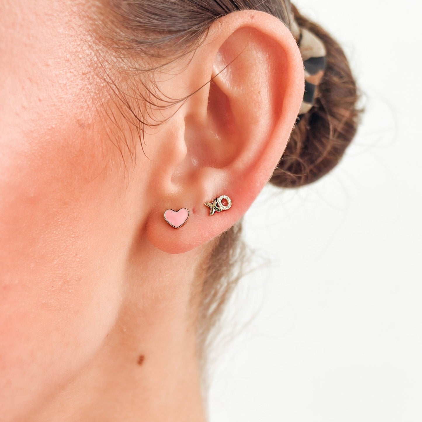 FUSE by Roset - 10K Gold Pink Hearts Studs "XO, ROSET" Roset - Fuse