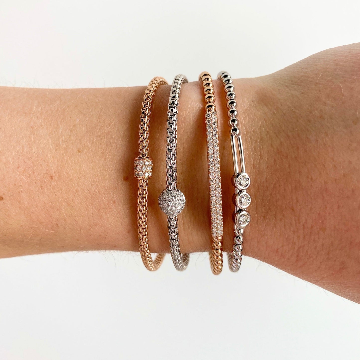 Hulchi Belluni - Pave Diamond Stretch Bracelet Hulchi Belluni