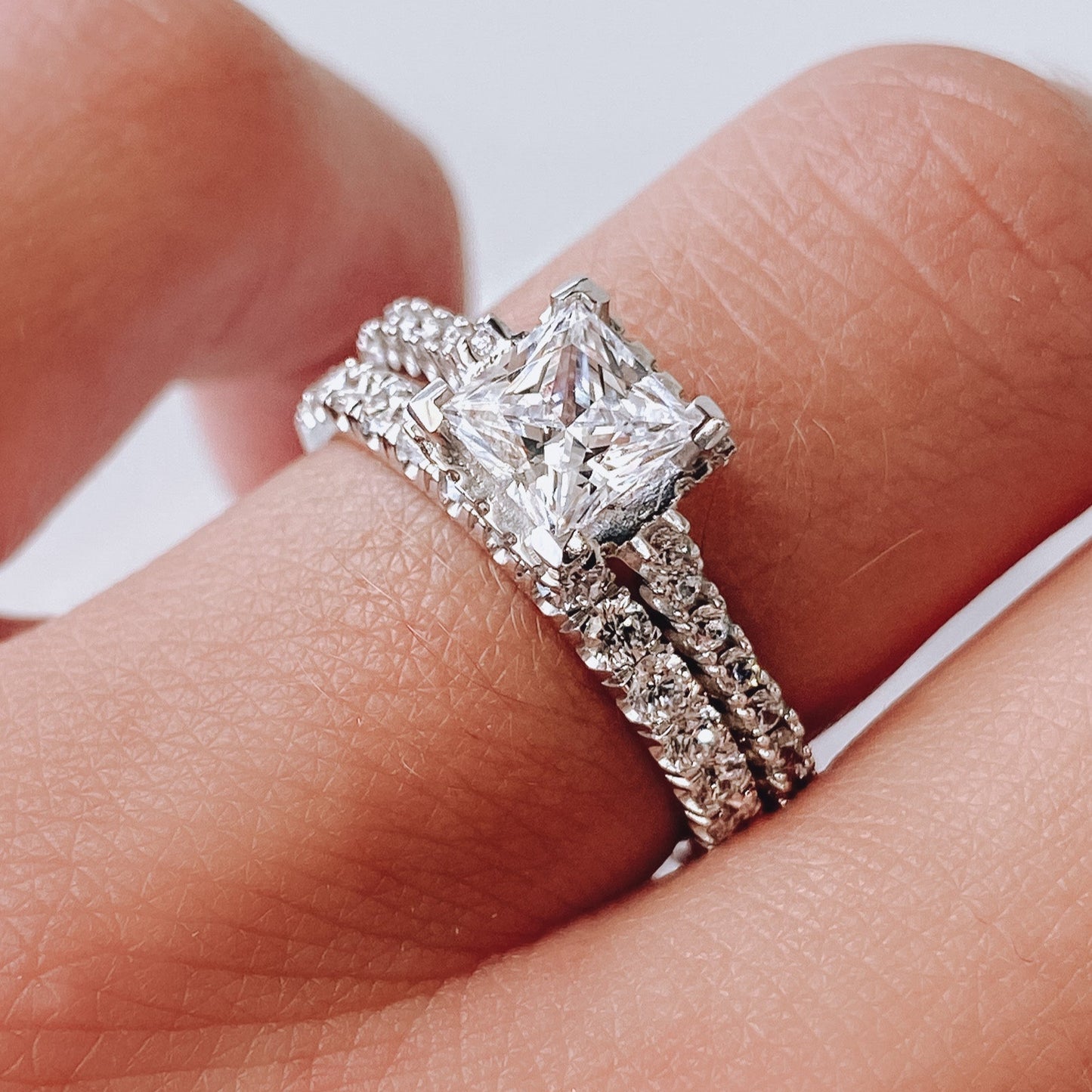 M.K. 18K White Gold & Diamonds Band