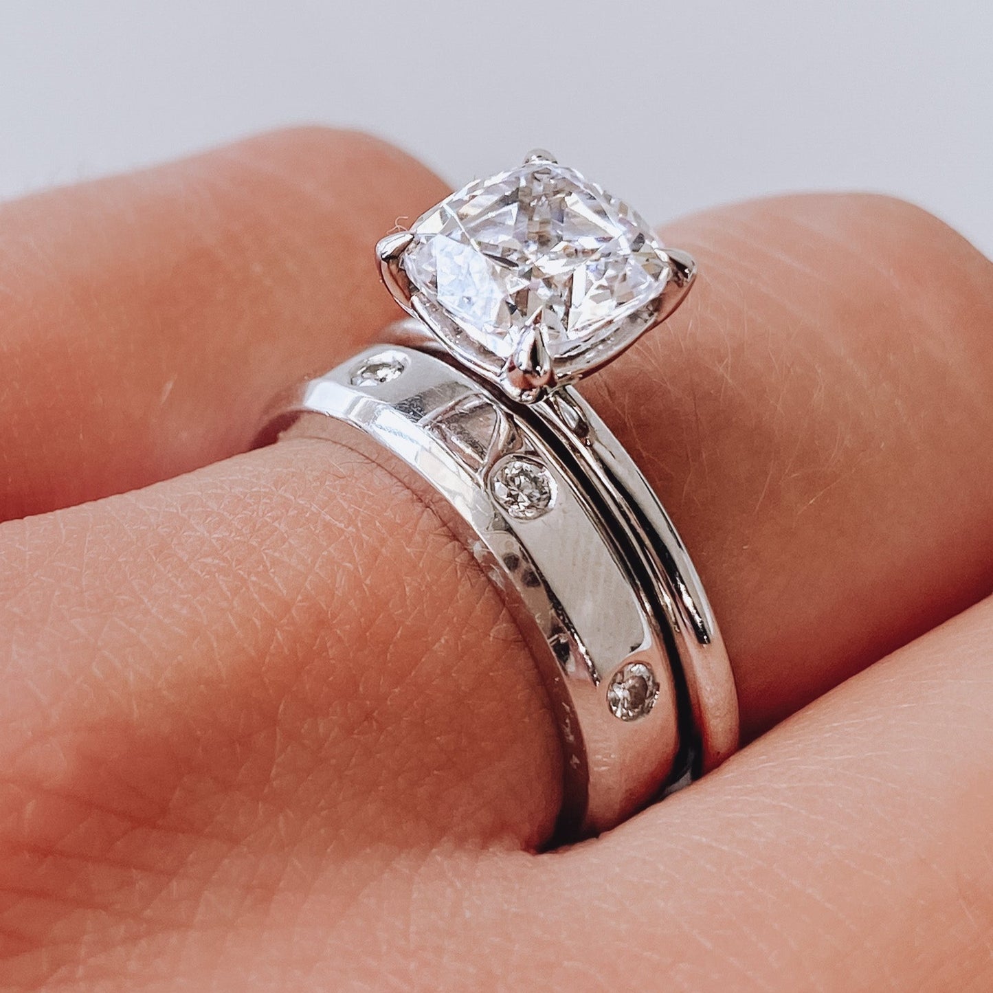 Roset - 14K White Gold Gypsy Diamond Ring
