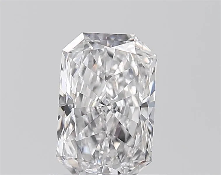 0.66ct Radiant Lab Grown Diamond (Colour E, Clarity VS1, IGI Certified)