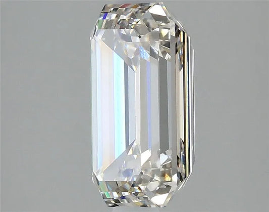 2.9 Carats EMERALD Diamond