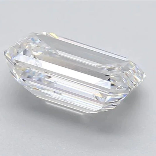 2.92 Carats EMERALD Diamond