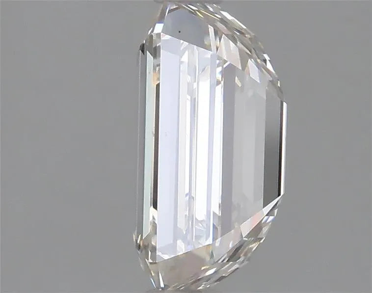 2.79 Carats EMERALD Diamond