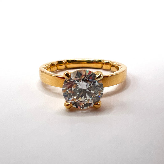 Luna Engagement Ring - 1.61ct Lab-Grown Round Diamond in 18K Gold