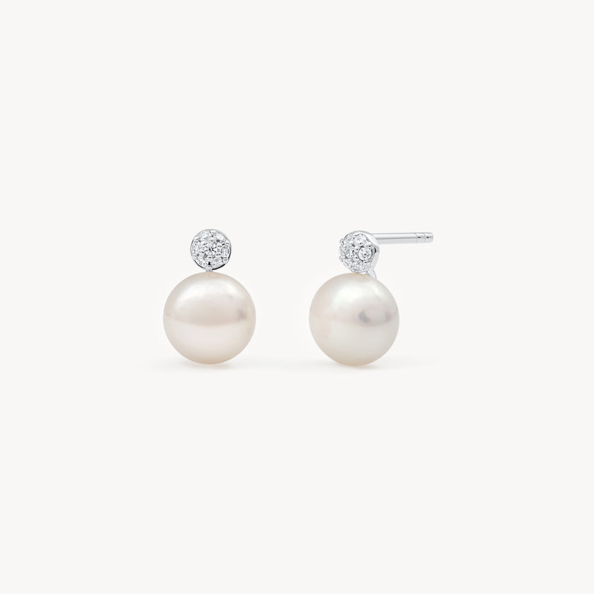 H&B Accent Pearl Studs