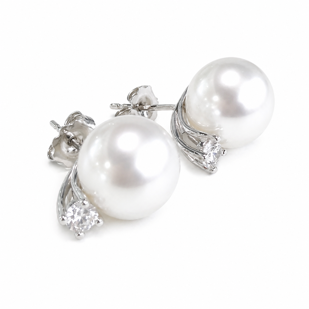 Royal Pearl Earrings with Diamonds