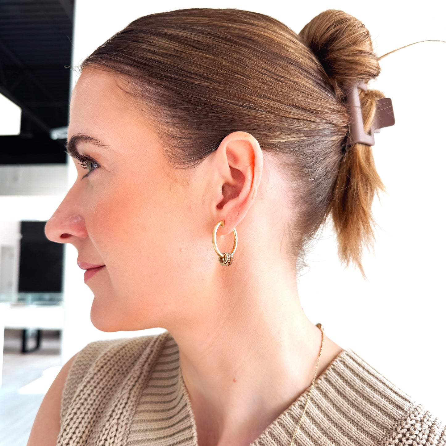 "Nyra" 14K Hoop Earrings