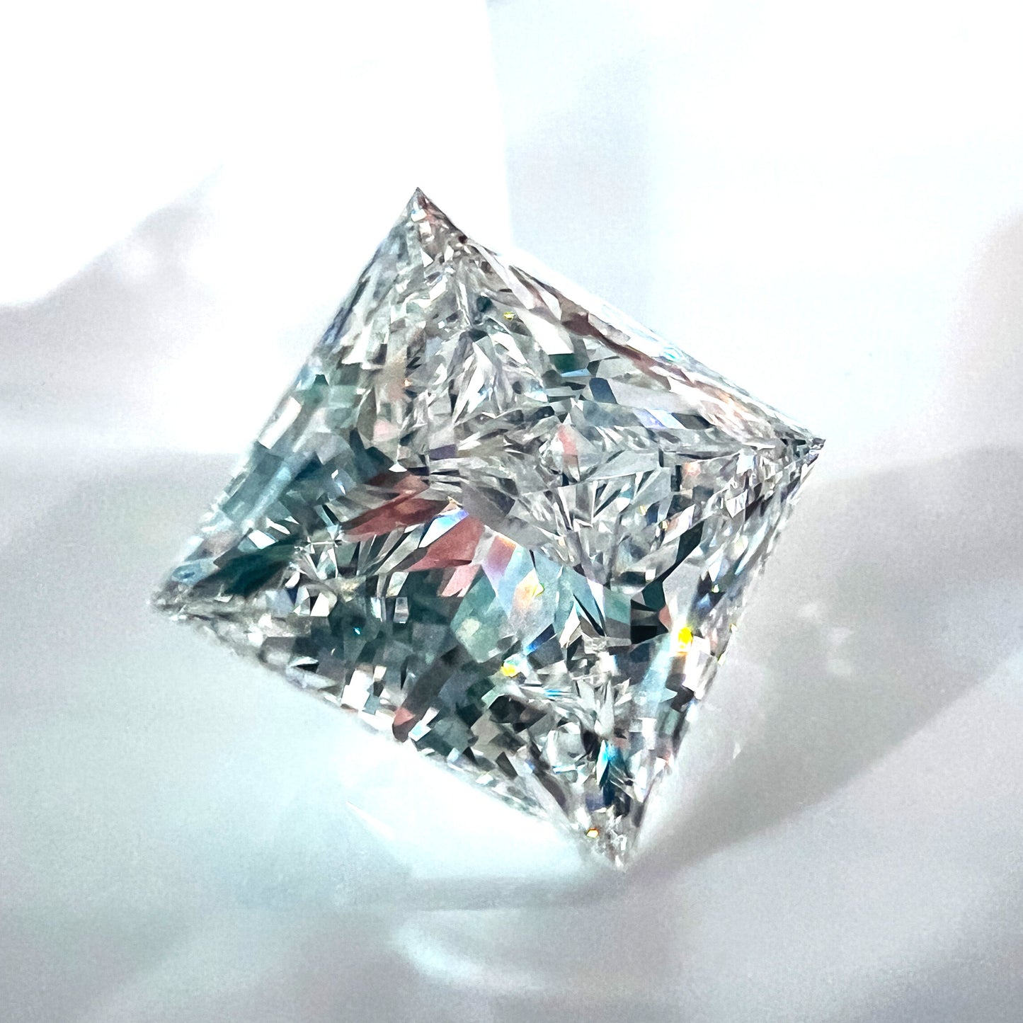 3.04ct Princess Lab Grown Diamond E VS1 IGI Certified - Roset Z487