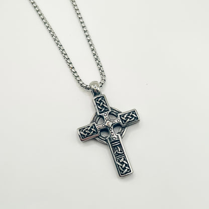 Josef Elias - MSPH1001-S 20" Chain with 2" Cross Pendant