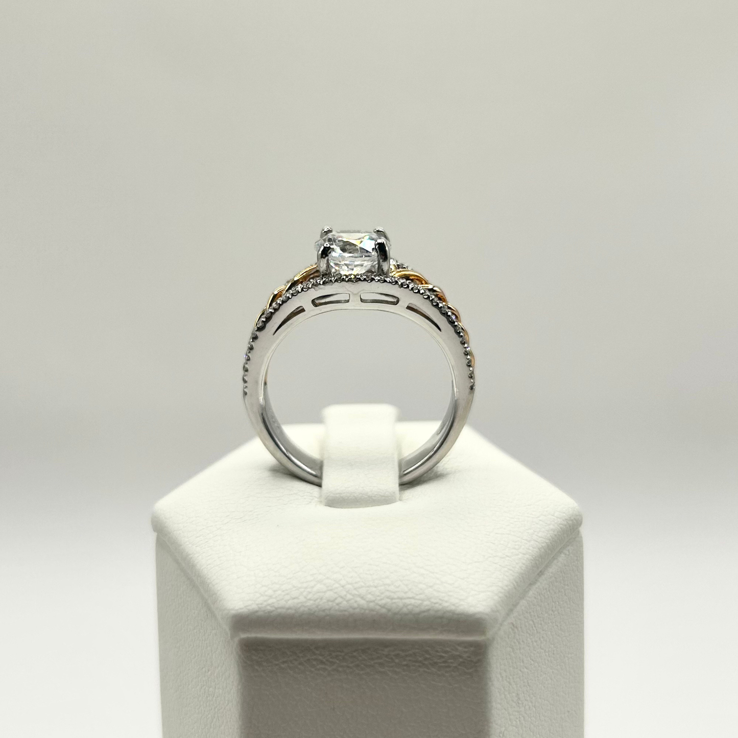 Roset 14K Gold "Edith" Engagement Ring