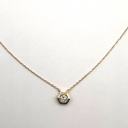 "Willow" 18k Gold Necklace with Diamond Pendant