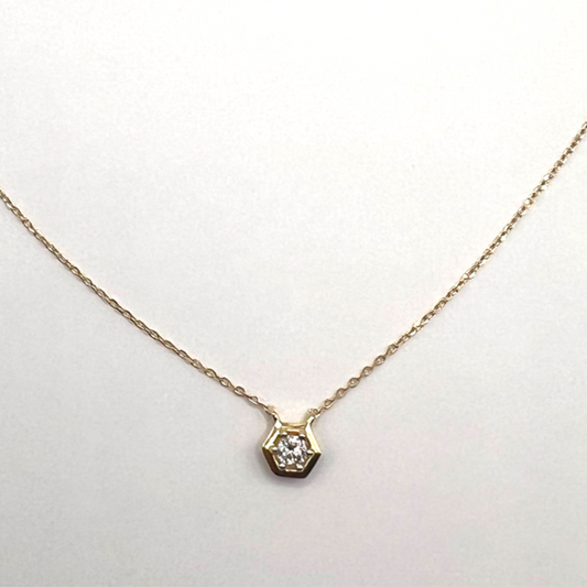 "Willow" 18k Gold Necklace with Diamond Pendant